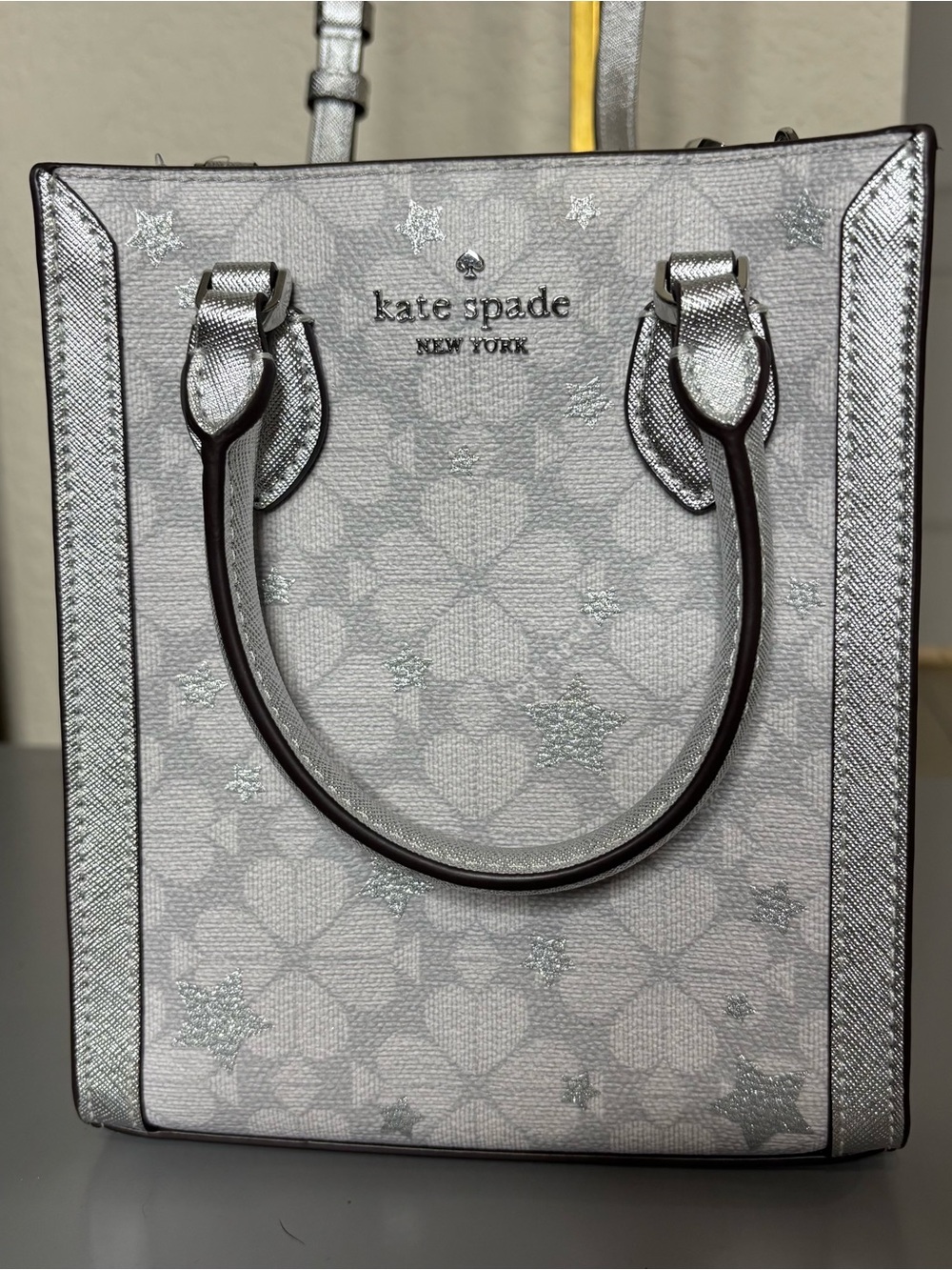 Kate Spade KJ957 Flower Star Toss Small Tote Crossbody In Platinum Grey NWOT - Picture 3 of 14